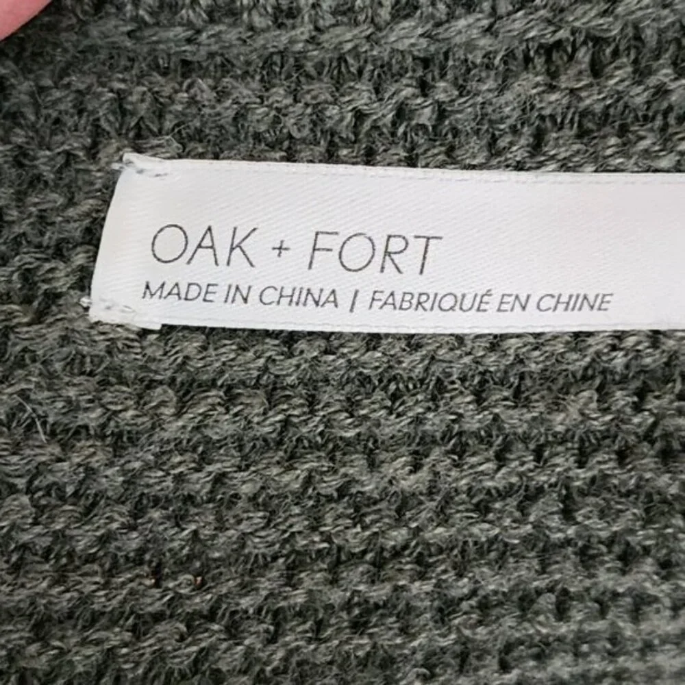 Oak & Fort Green Chunky Knit Collared V-Neck Oversized Cropped Sweater - Picture 5 of 7